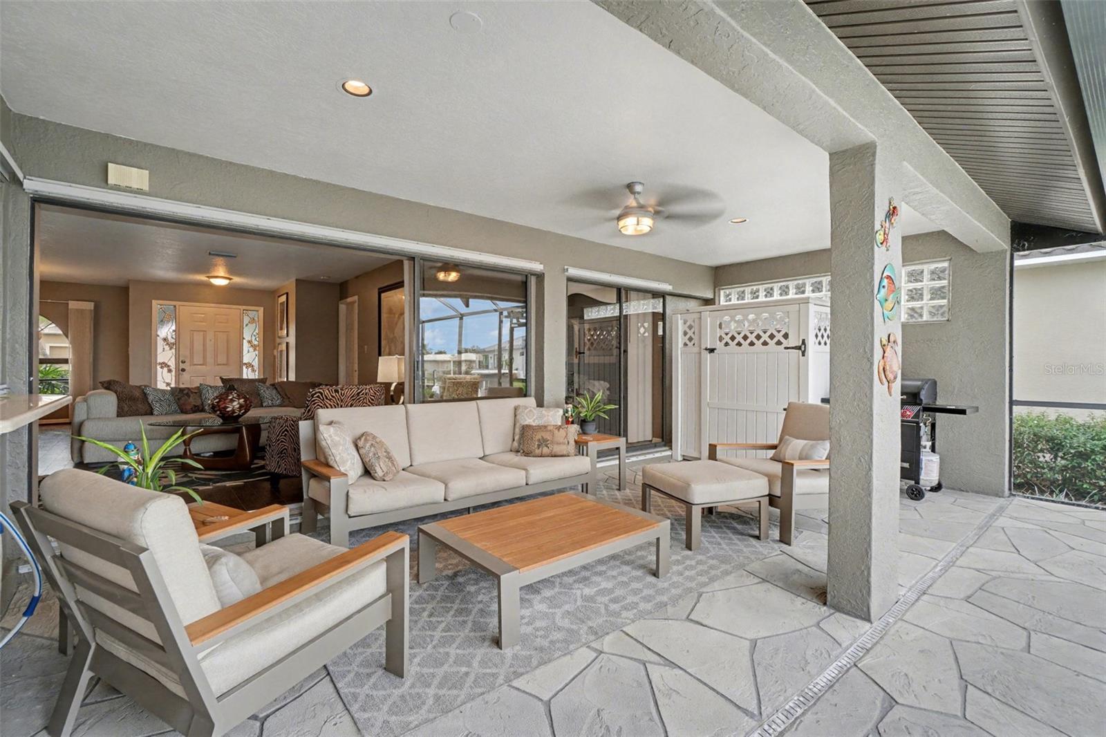 Image 10 of 32 For 100 Colony Point Drive