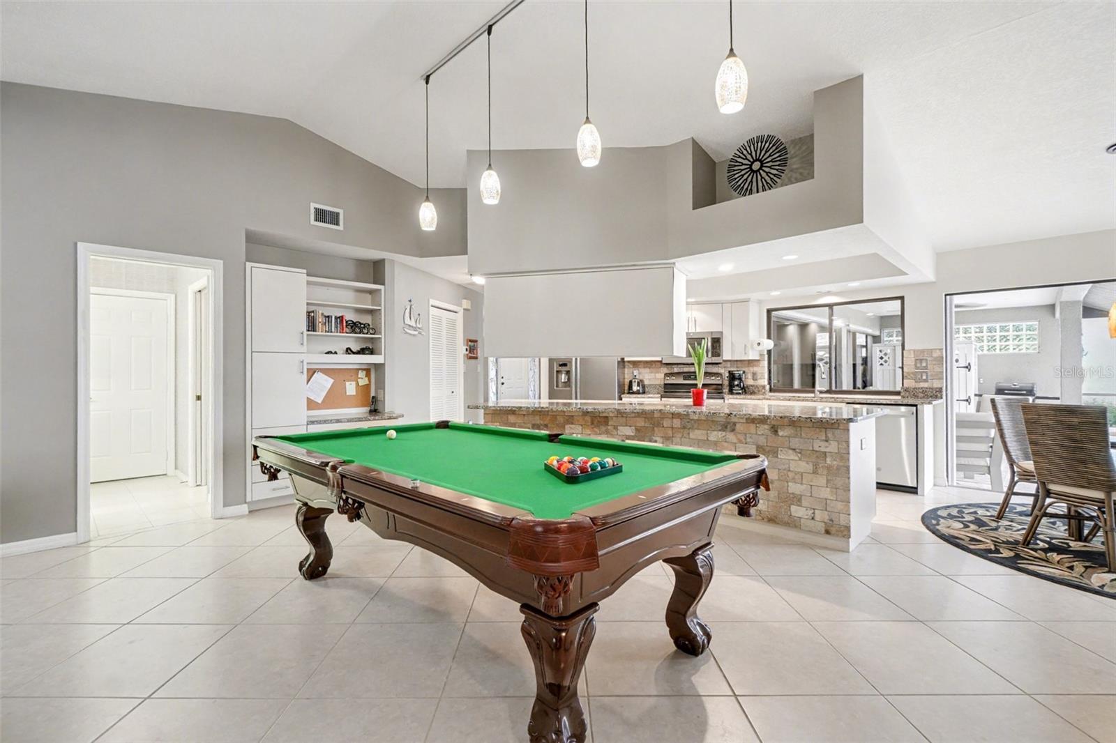 Image 11 of 32 For 100 Colony Point Drive