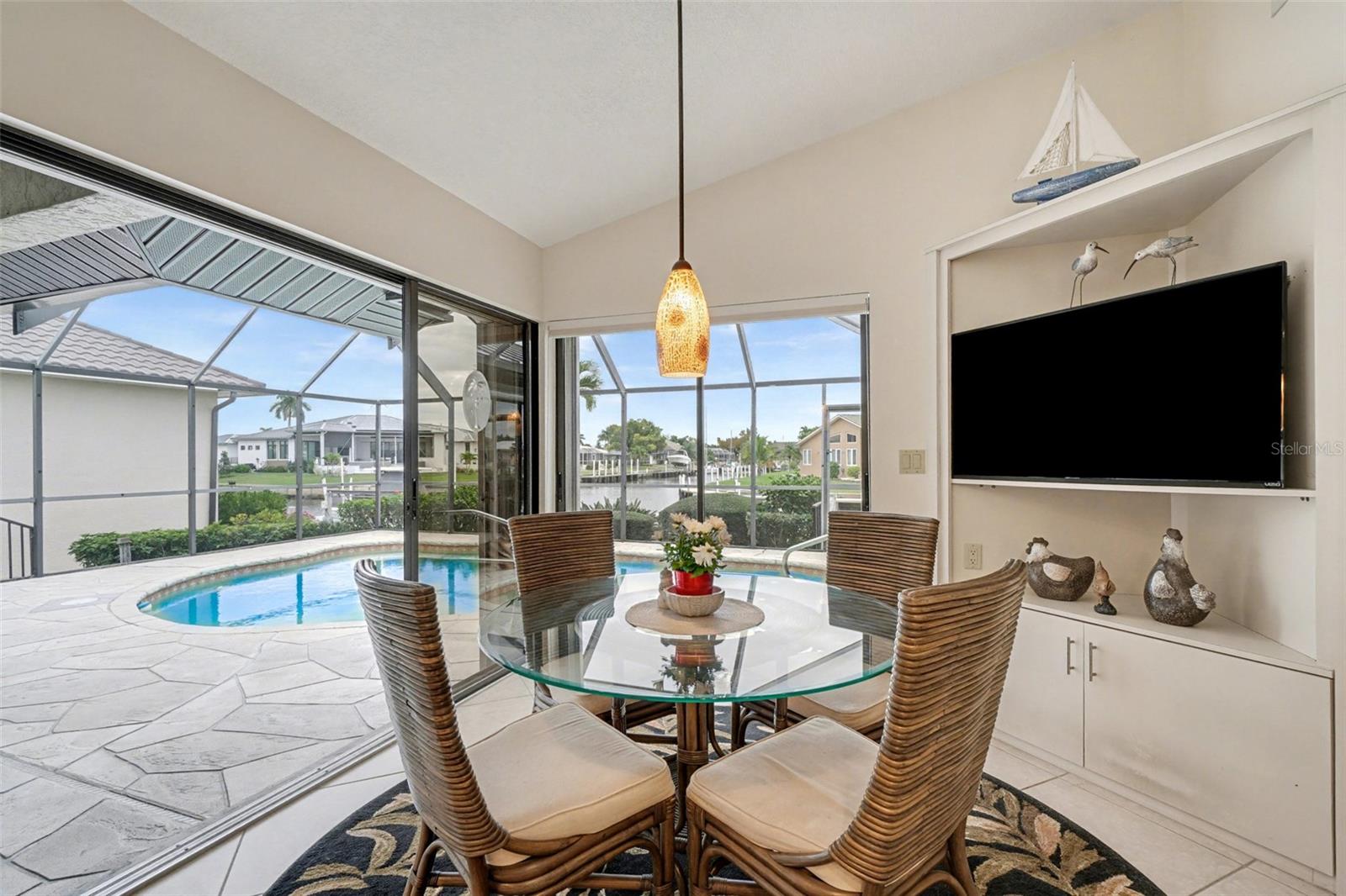 Image 15 of 32 For 100 Colony Point Drive