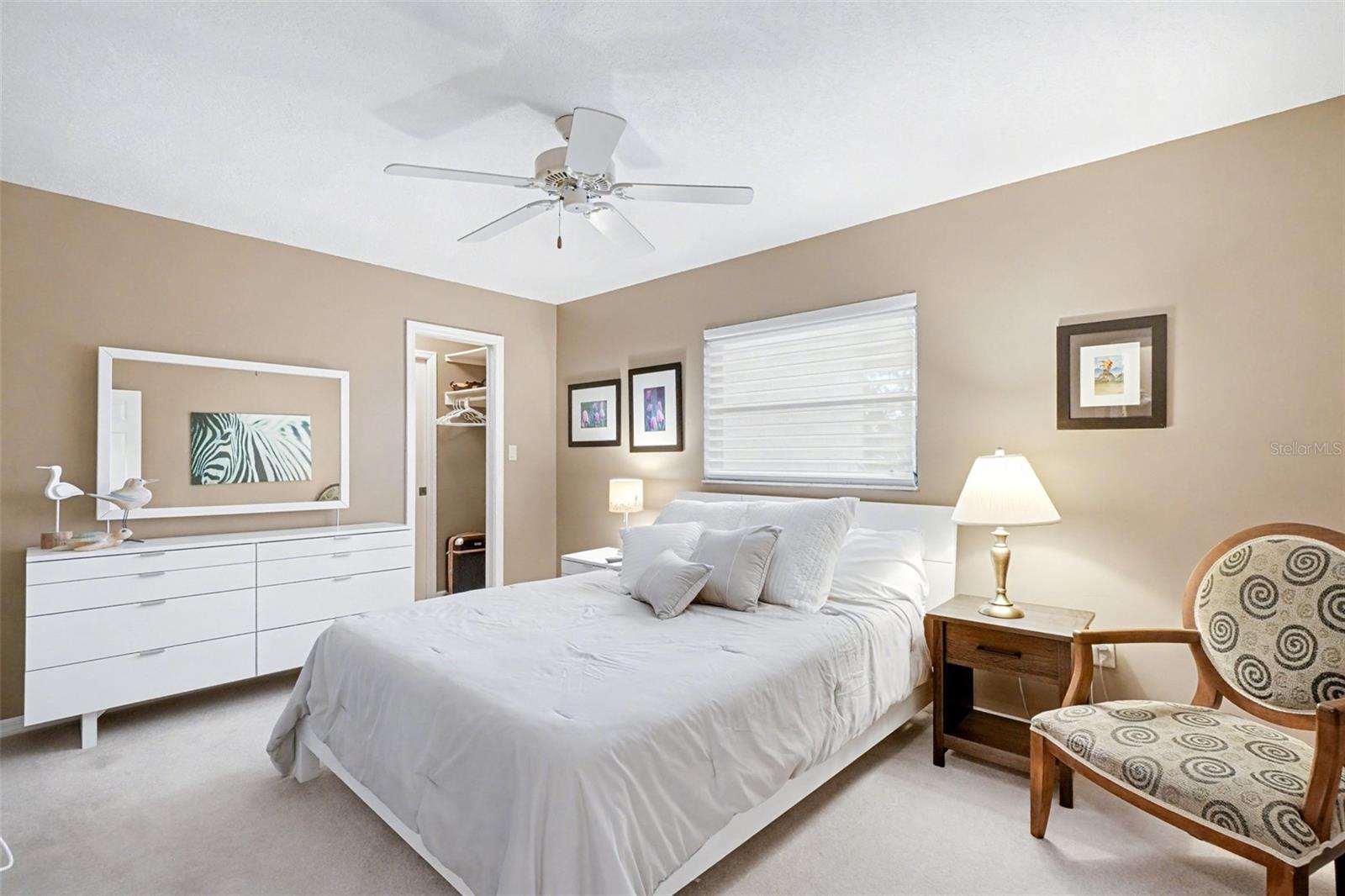 Image 27 of 32 For 100 Colony Point Drive