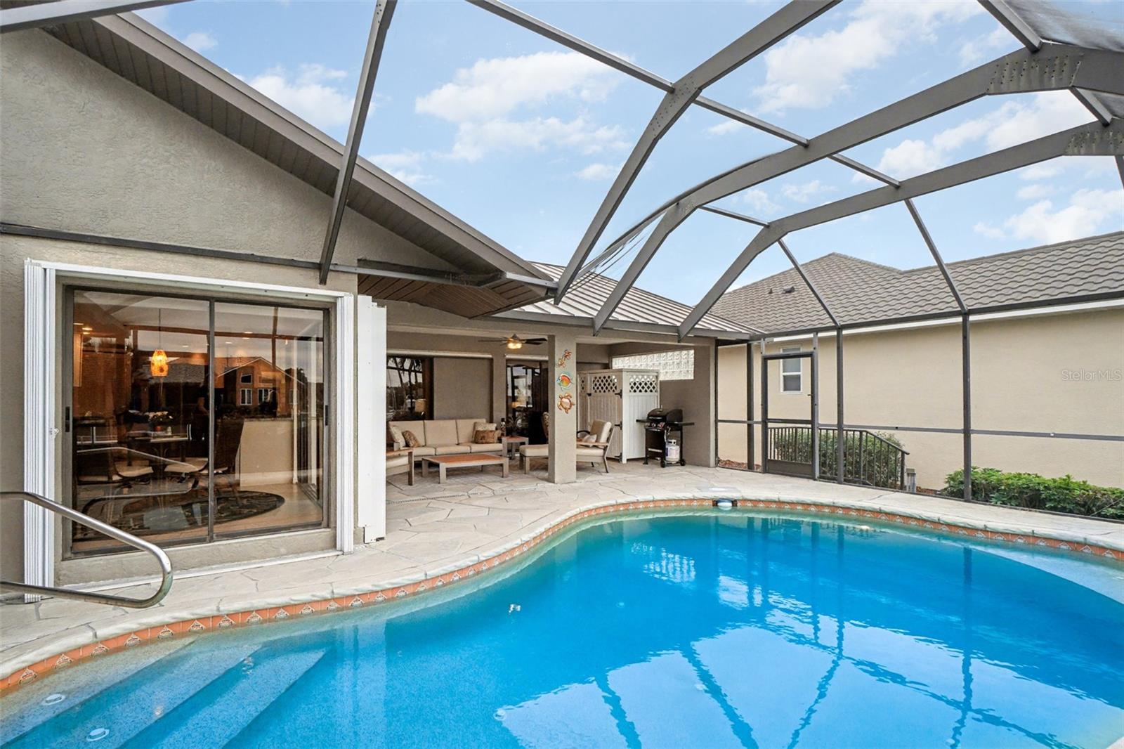 Image 4 of 32 For 100 Colony Point Drive