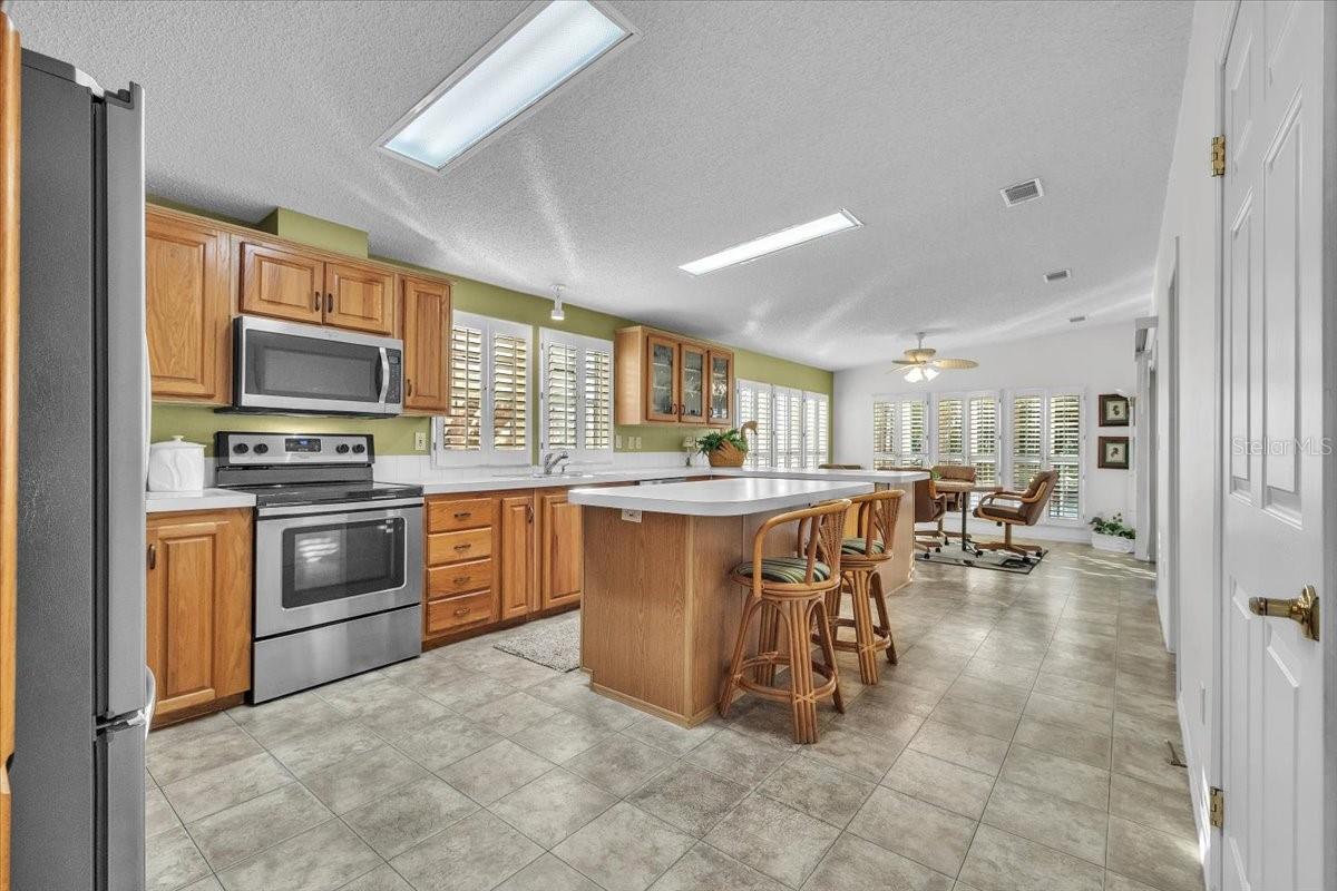 Image 10 of 46 For 27110 Jones Loop Road 116