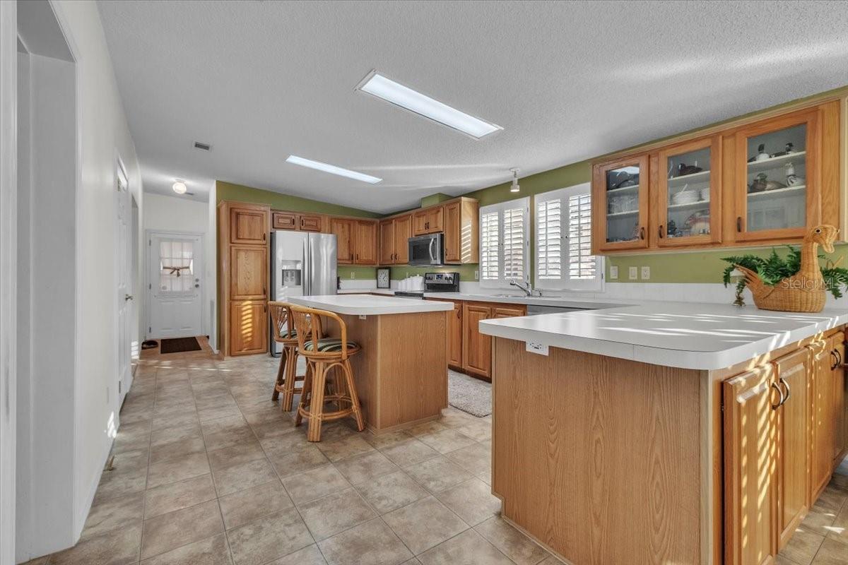 Image 11 of 46 For 27110 Jones Loop Road 116