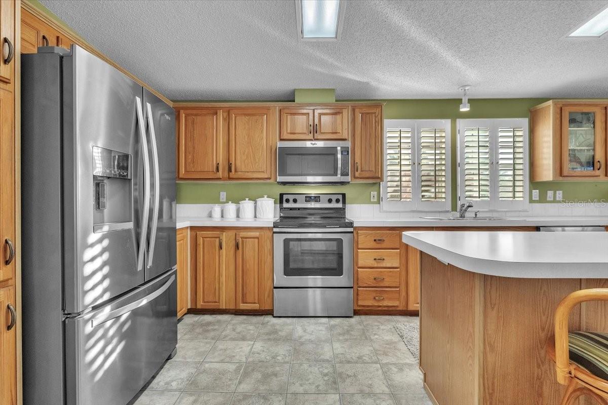 Image 13 of 46 For 27110 Jones Loop Road 116