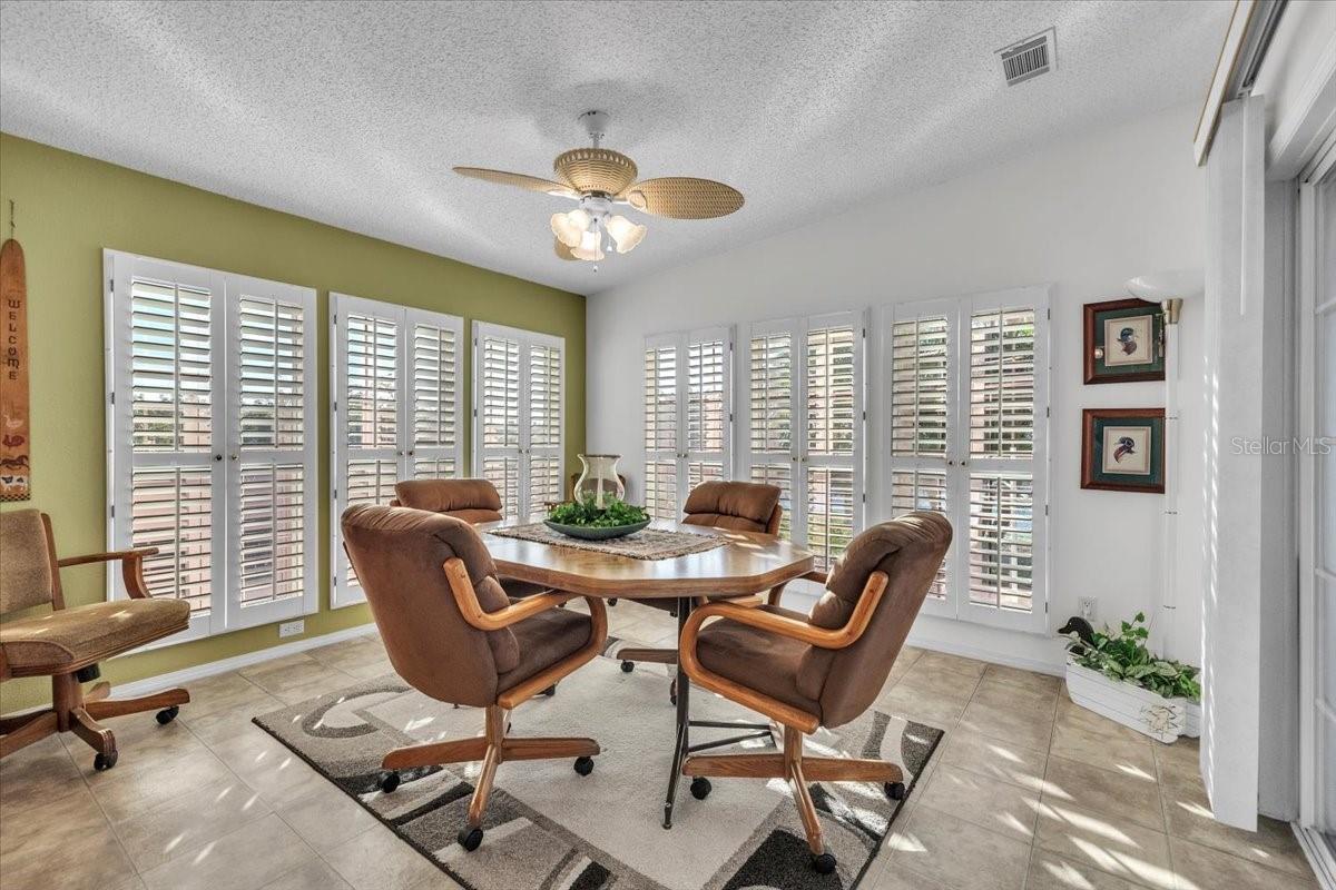 Image 16 of 46 For 27110 Jones Loop Road 116