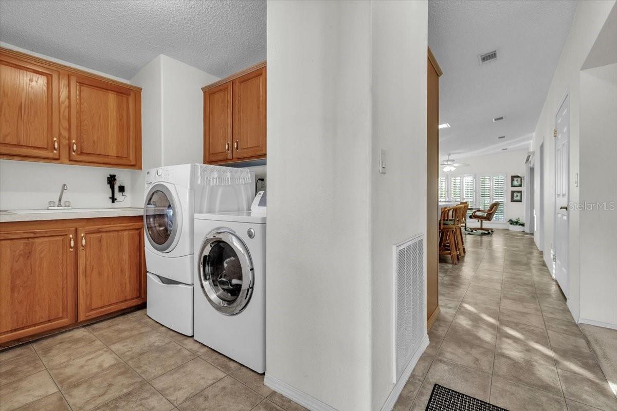 Image 28 of 46 For 27110 Jones Loop Road 116