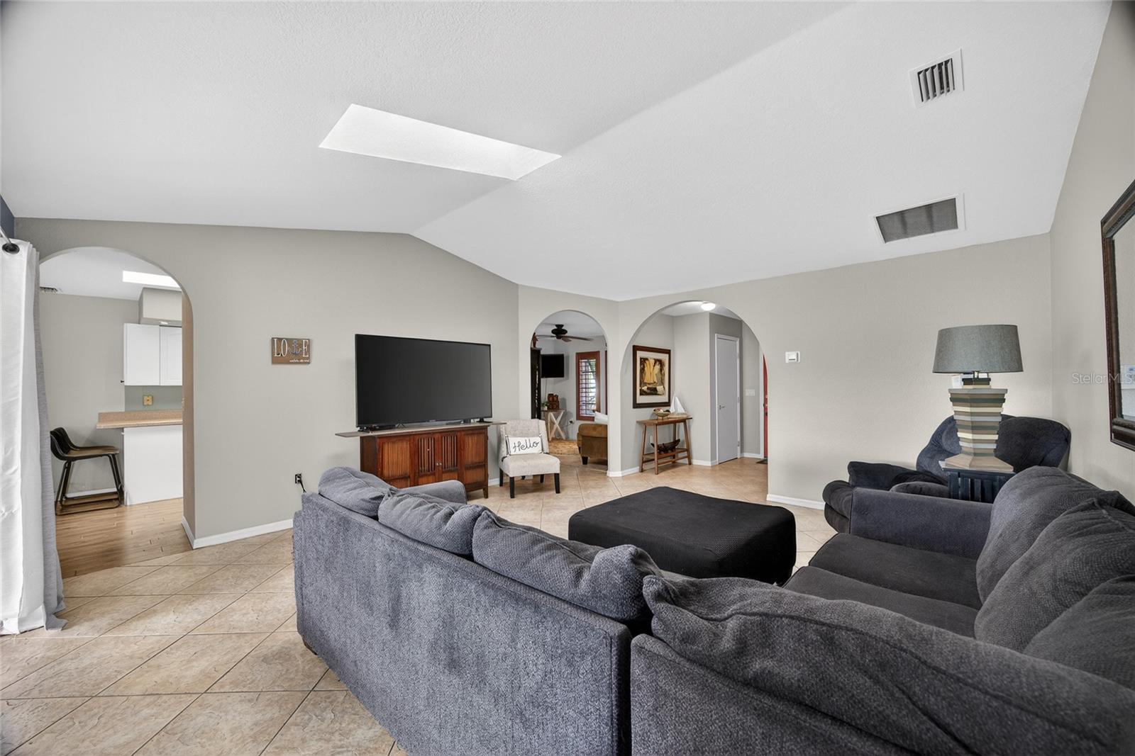 Image 7 of 36 For 36 Bunker Lane