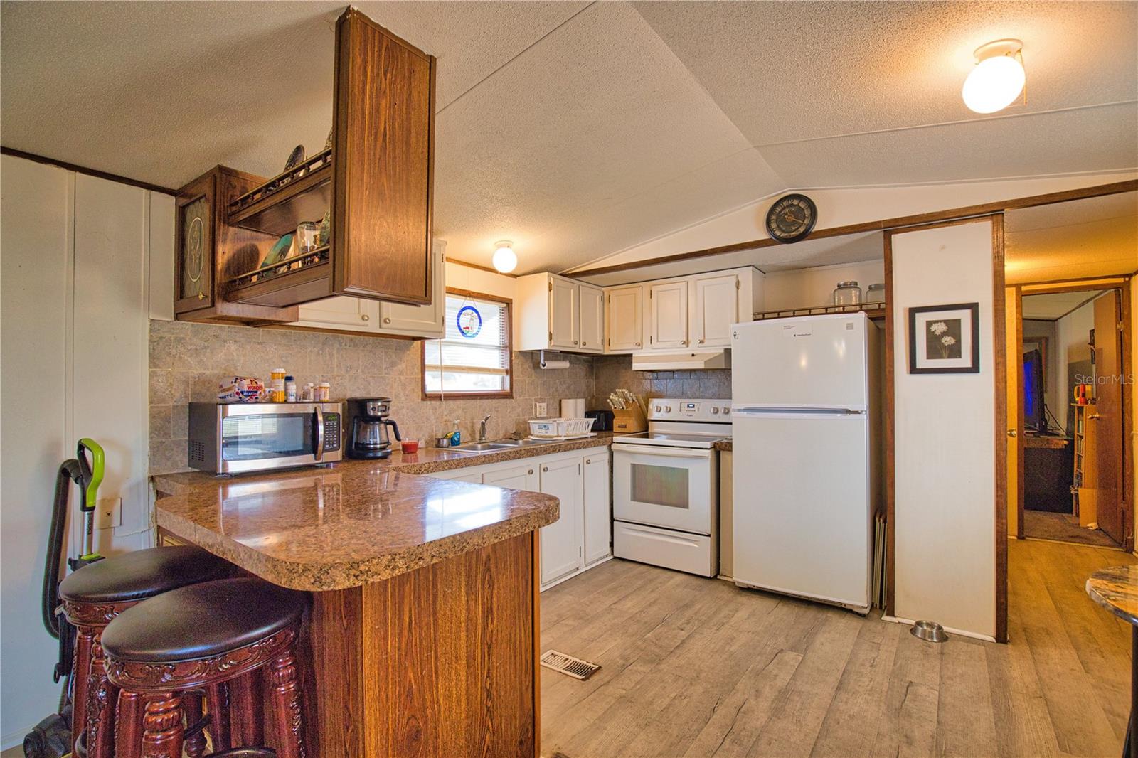 Image 15 of 51 For 1464 Leisure Avenue