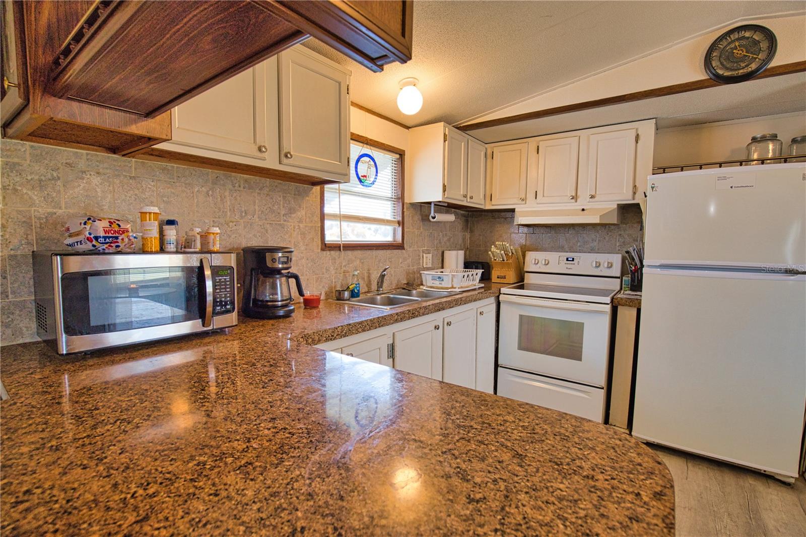 Image 16 of 51 For 1464 Leisure Avenue