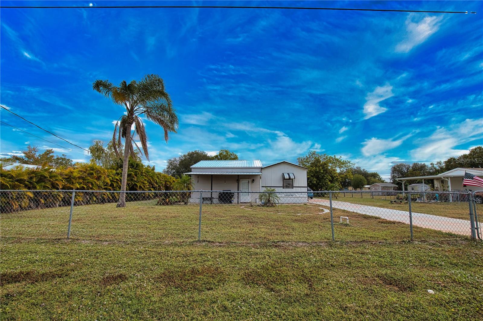 Image 3 of 51 For 1464 Leisure Avenue