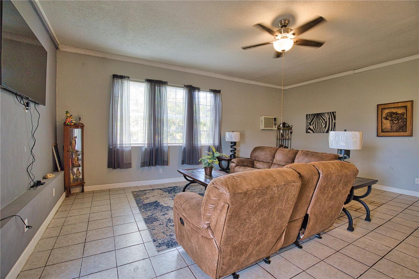 Image 7 of 51 For 1464 Leisure Avenue