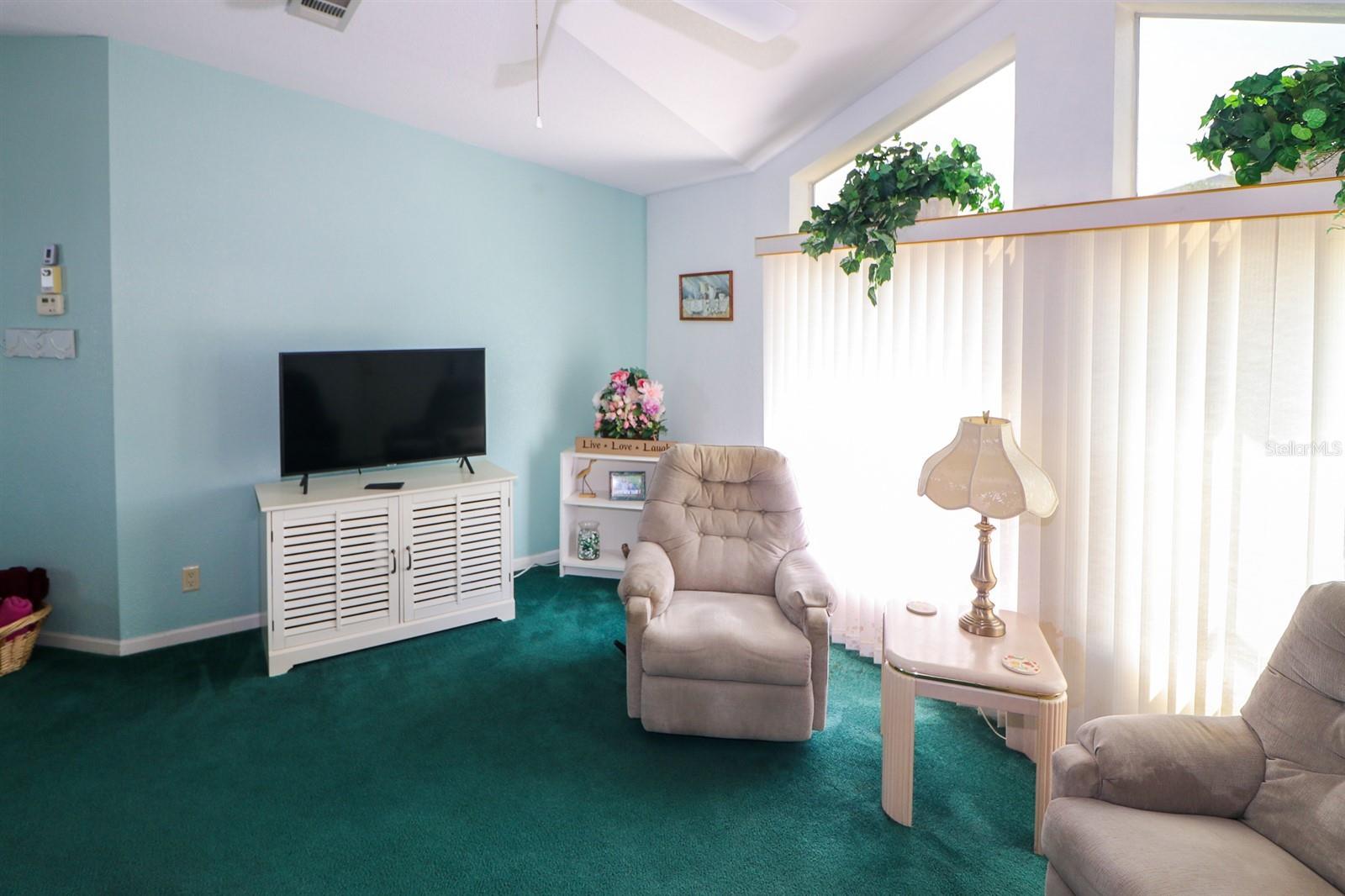 Image 16 of 38 For 10101 Burnt Store Road 41