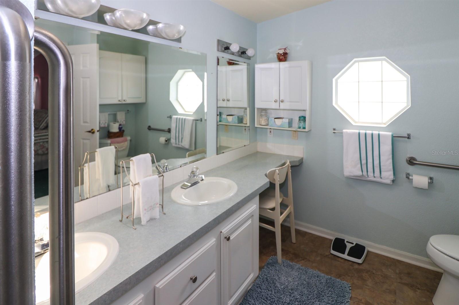 Image 23 of 38 For 10101 Burnt Store Road 41