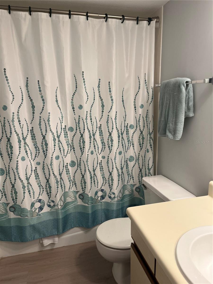 Image 19 of 20 For 1531 Placida Road 10-103