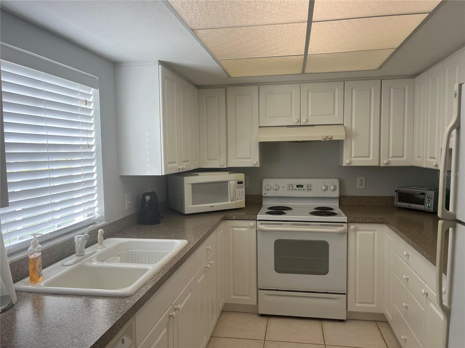 Image 8 of 20 For 1531 Placida Road 10-103