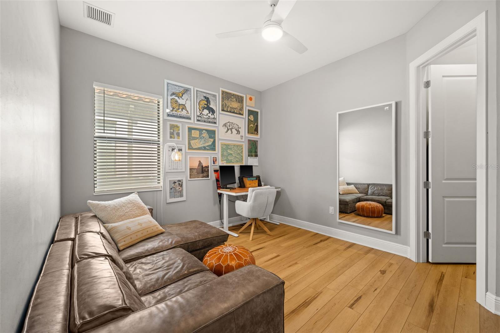 Image 28 of 72 For 10661 Essex Square Boulevard