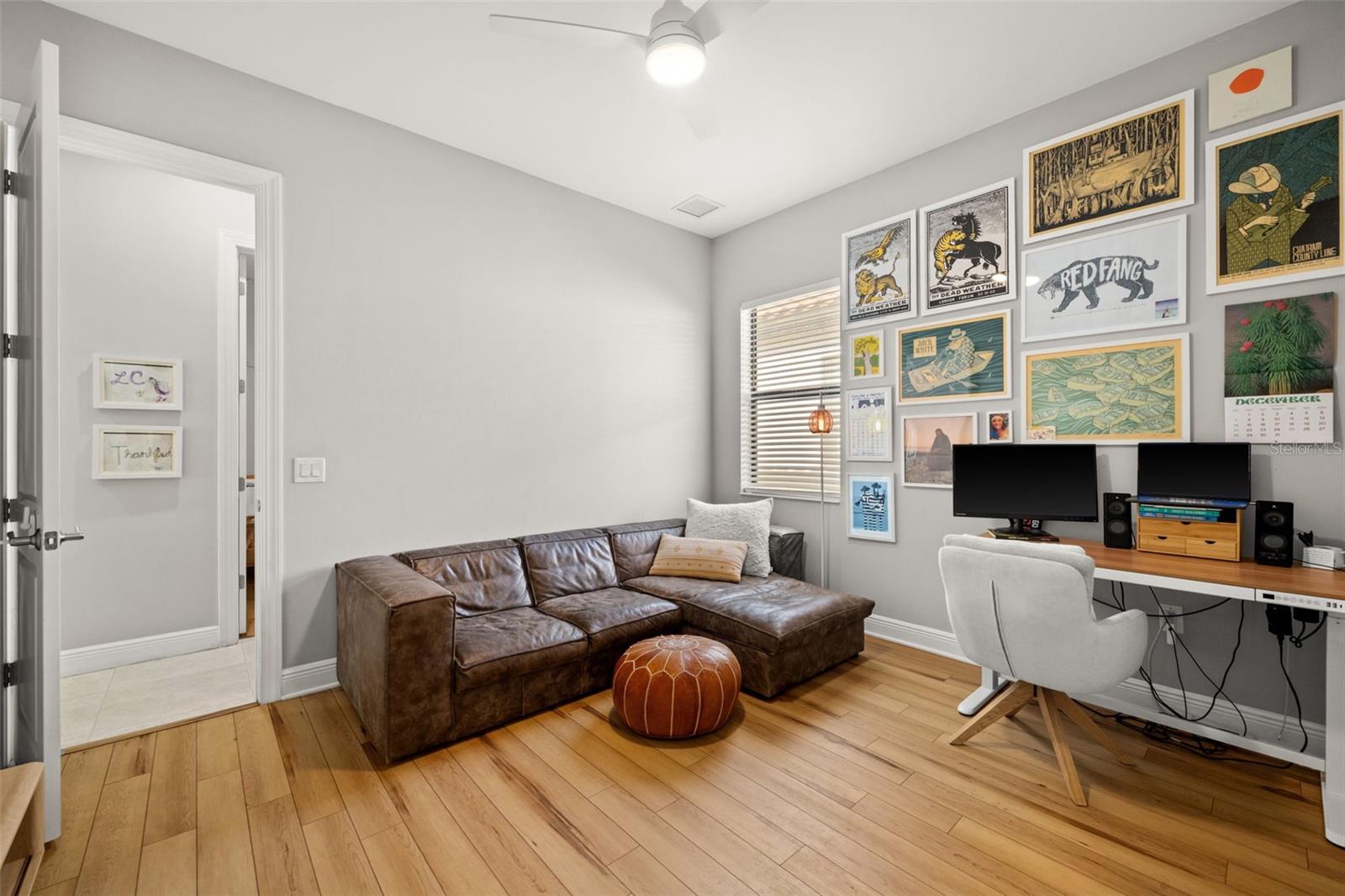 Image 29 of 72 For 10661 Essex Square Boulevard