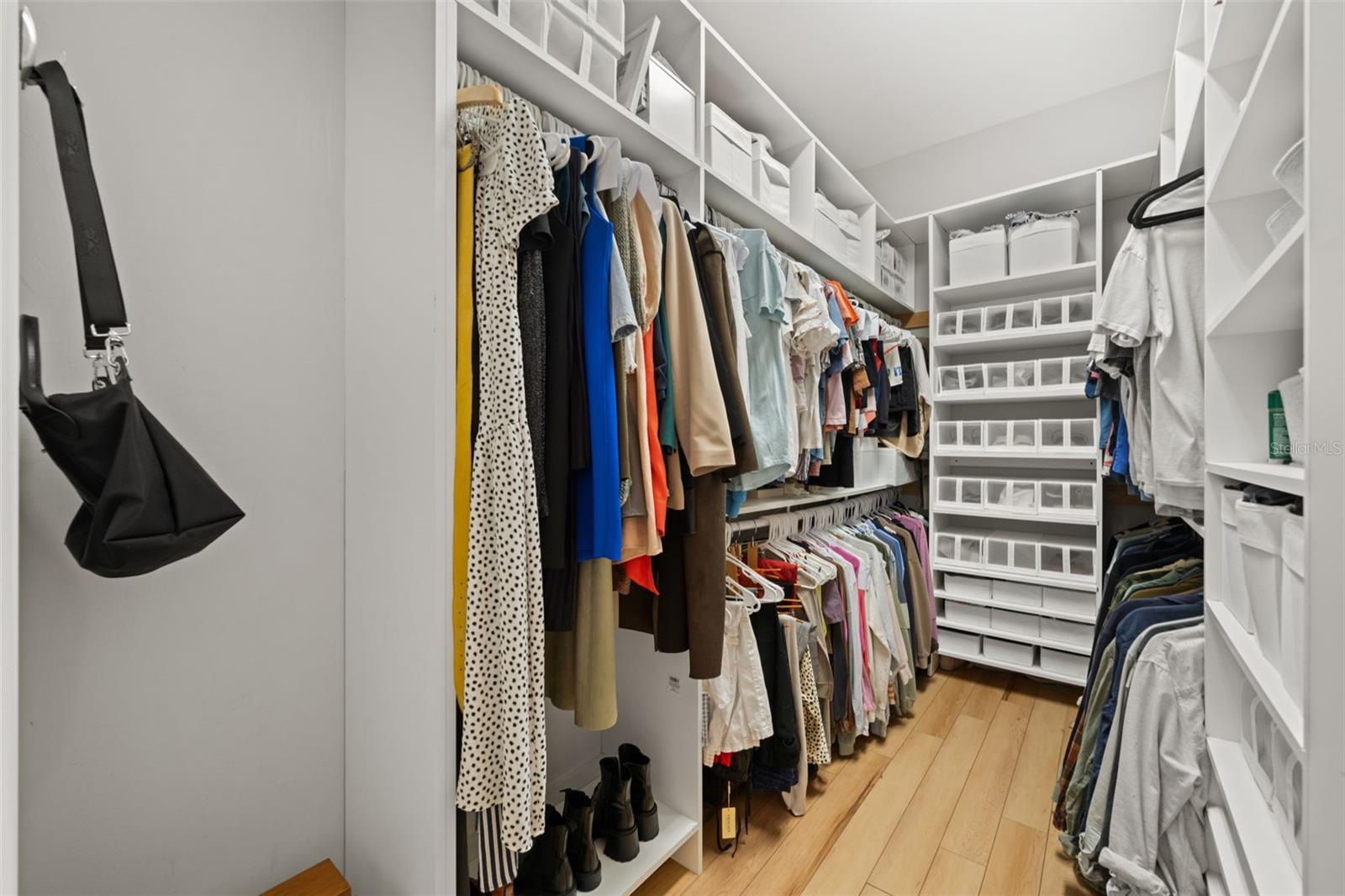 Image 37 of 72 For 10661 Essex Square Boulevard