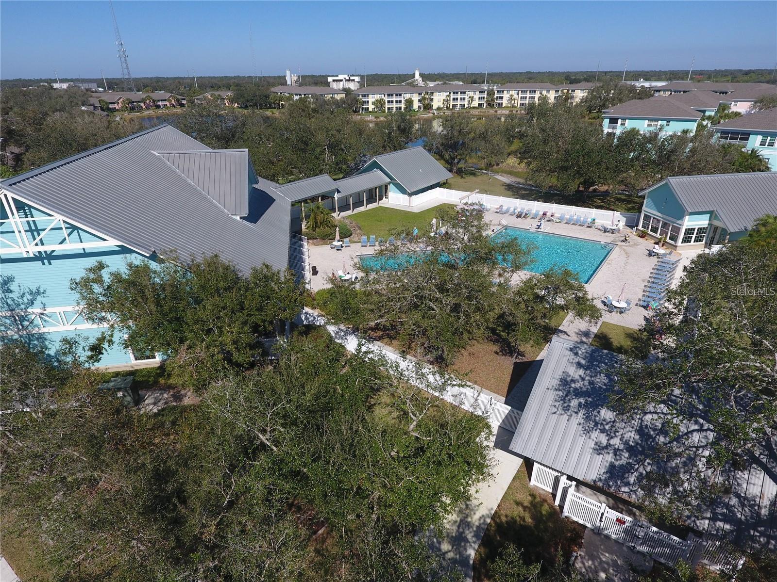 Image 24 of 31 For 19385 Water Oak Drive 203