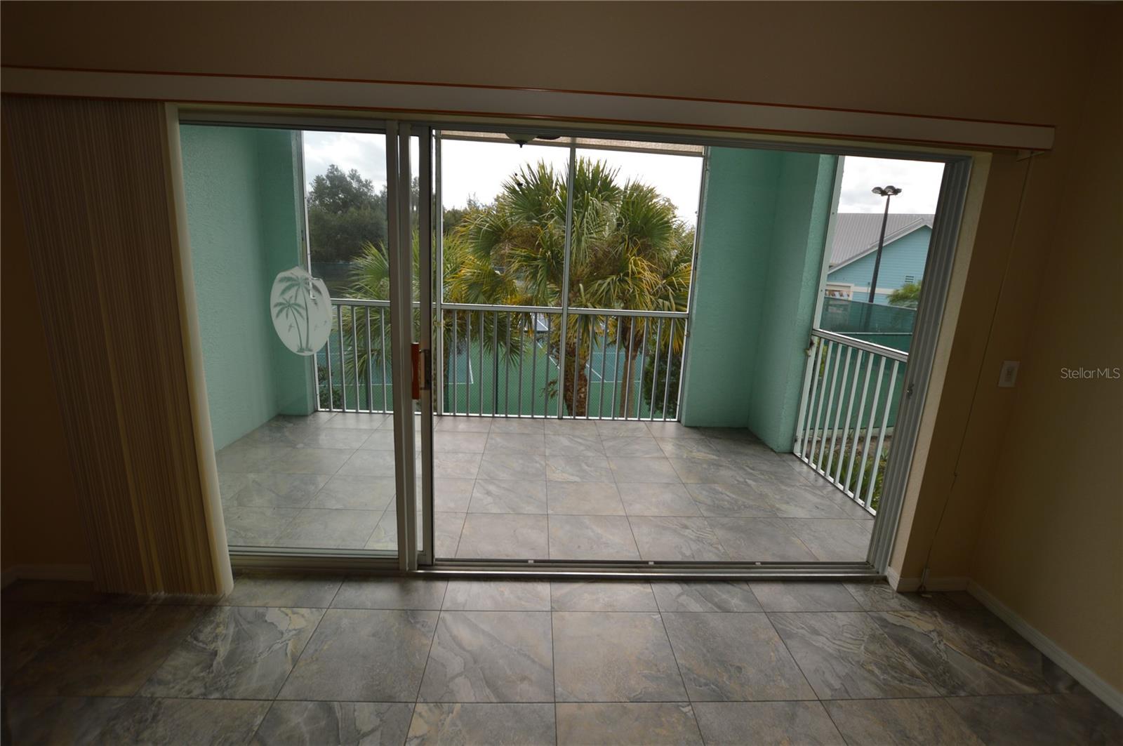 Image 8 of 31 For 19385 Water Oak Drive 203