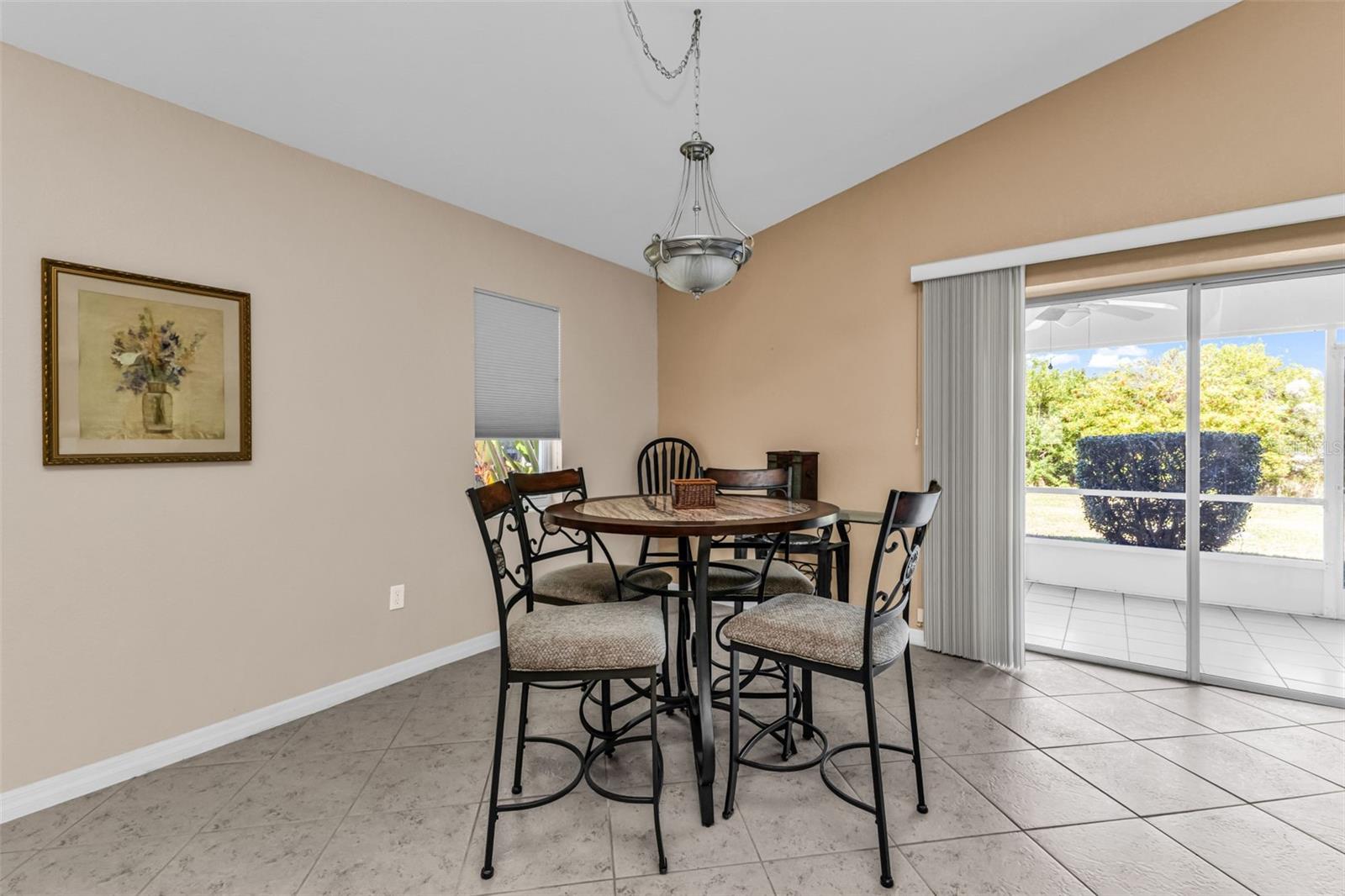 Image 11 of 42 For 13412 Pembroke Circle N