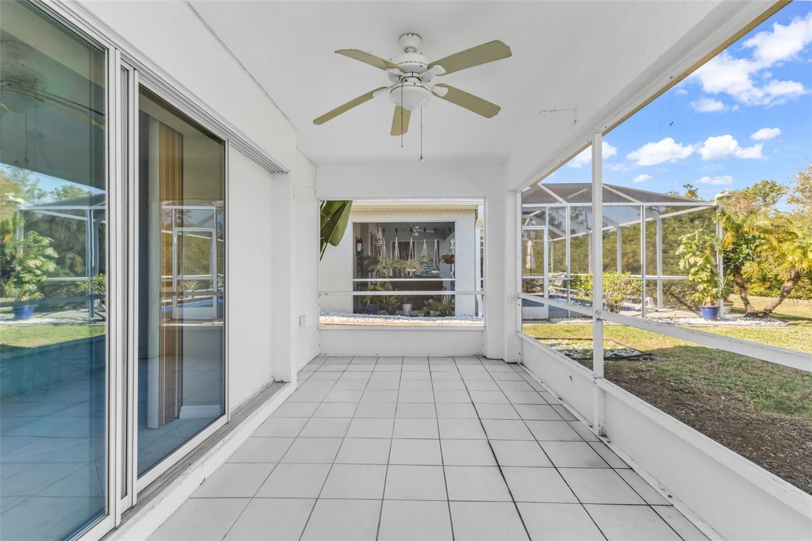 Image 28 of 42 For 13412 Pembroke Circle N