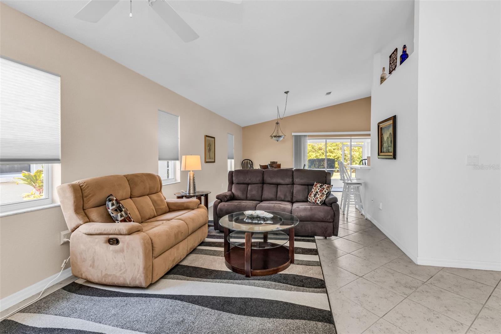 Image 9 of 42 For 13412 Pembroke Circle N