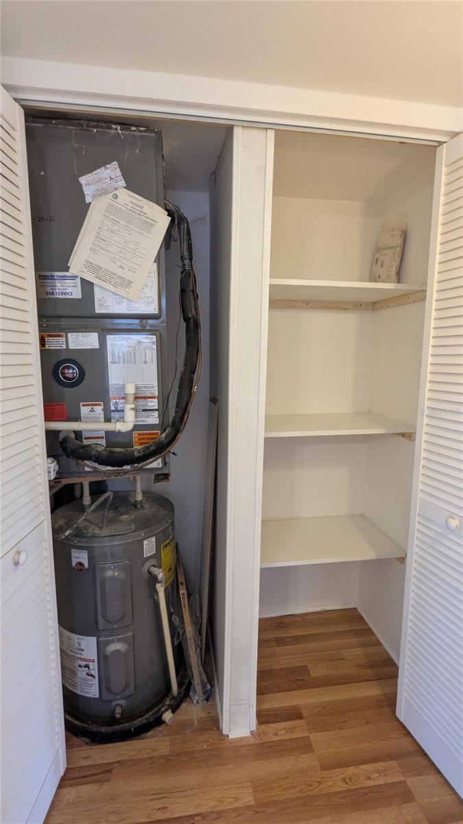 Image 22 of 35 For 4158 Tamiami Trail U3