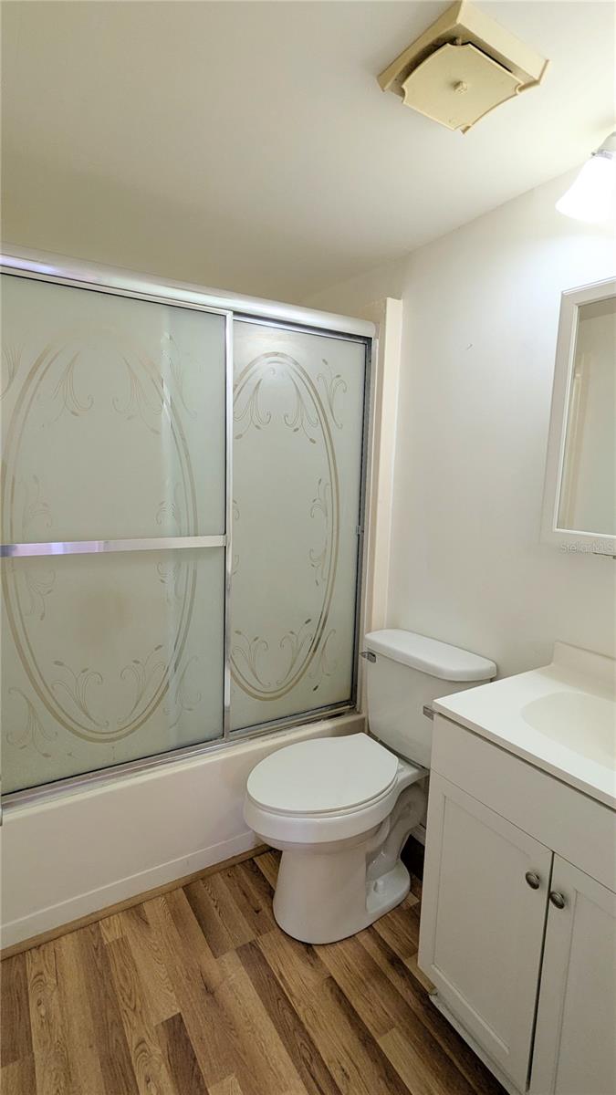 Image 23 of 35 For 4158 Tamiami Trail U3