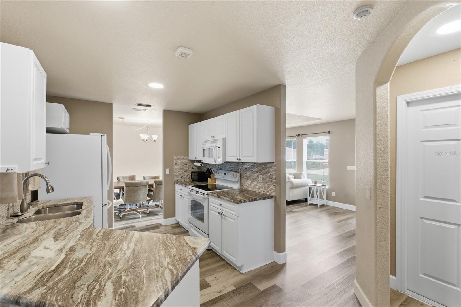 Image 10 of 62 For 4409 Kenoska Street