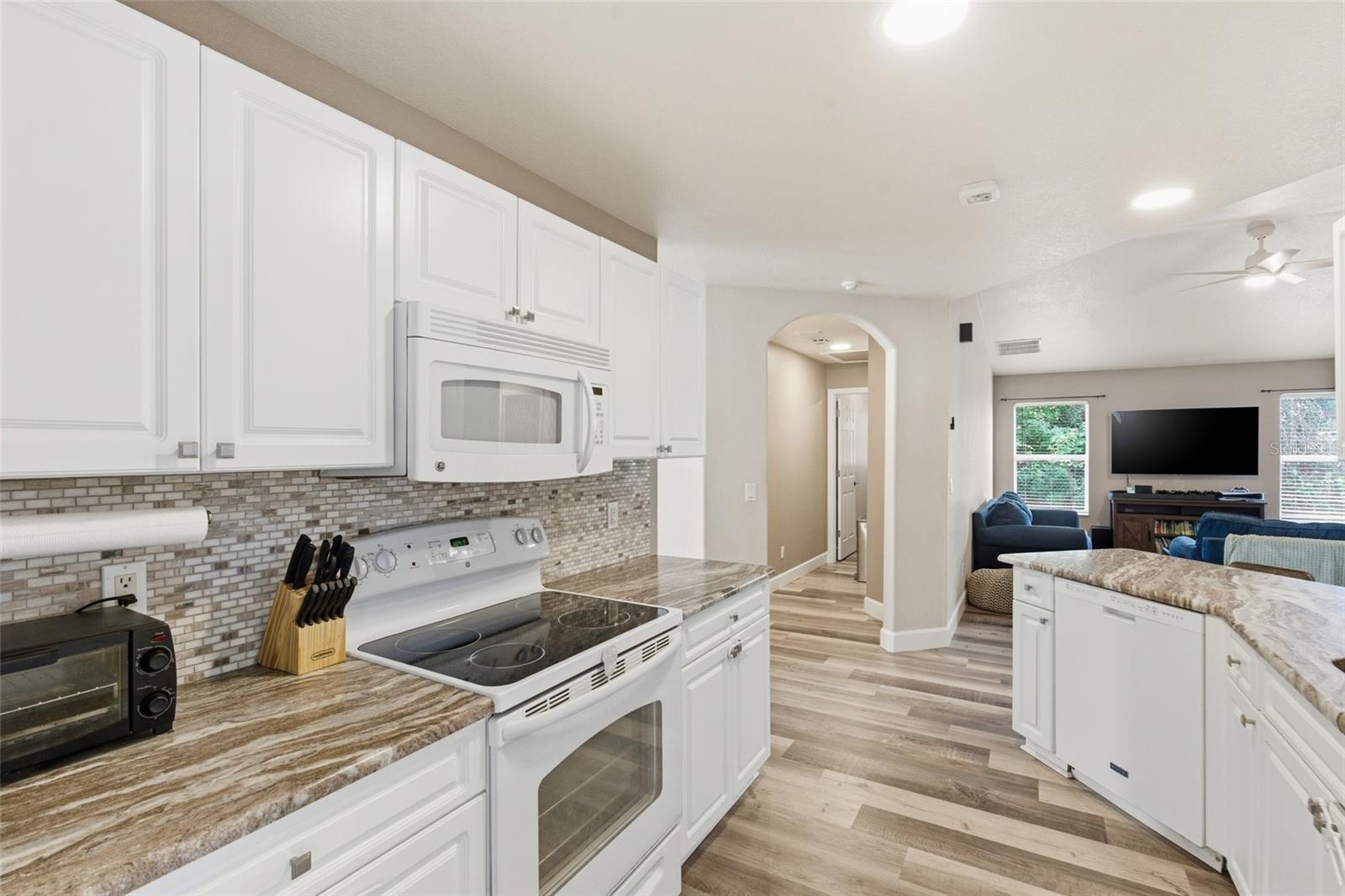 Image 14 of 62 For 4409 Kenoska Street