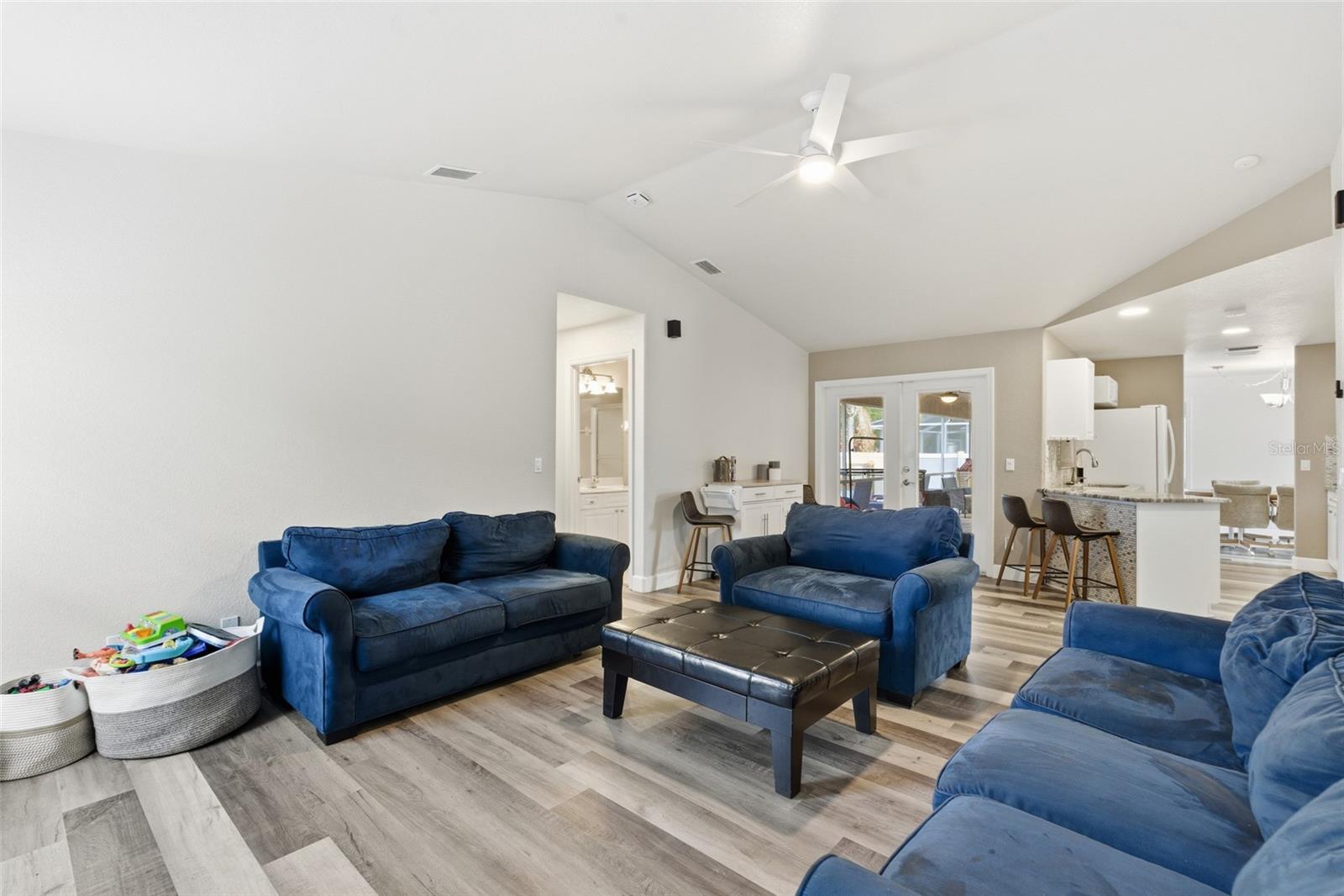 Image 17 of 62 For 4409 Kenoska Street