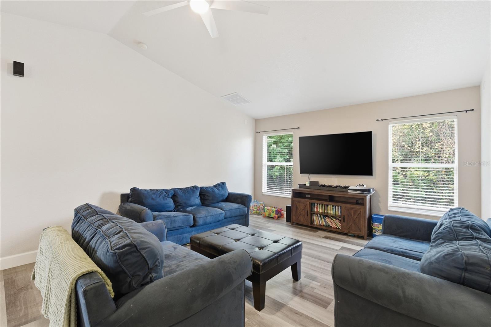 Image 19 of 62 For 4409 Kenoska Street