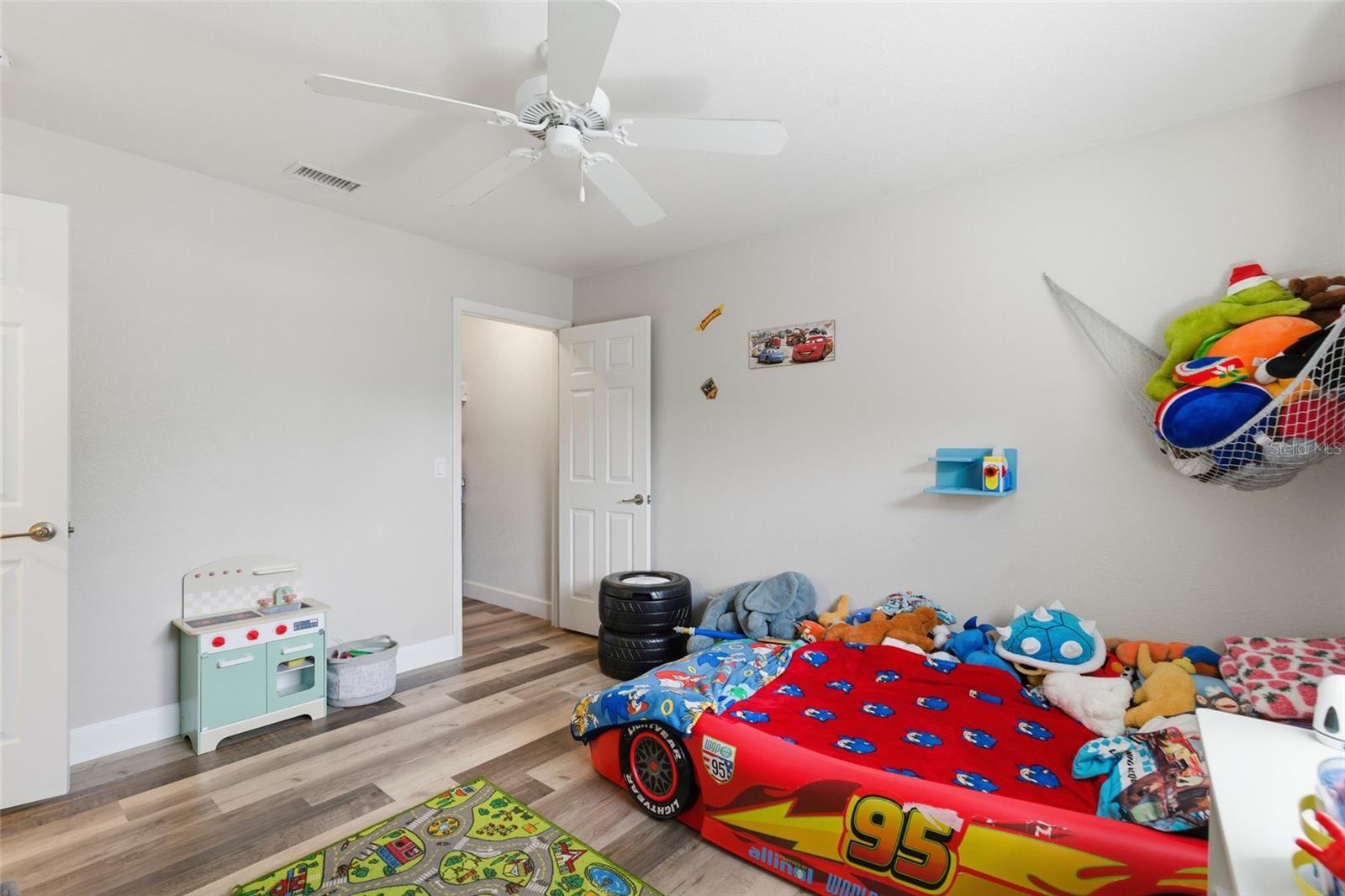 Image 33 of 62 For 4409 Kenoska Street