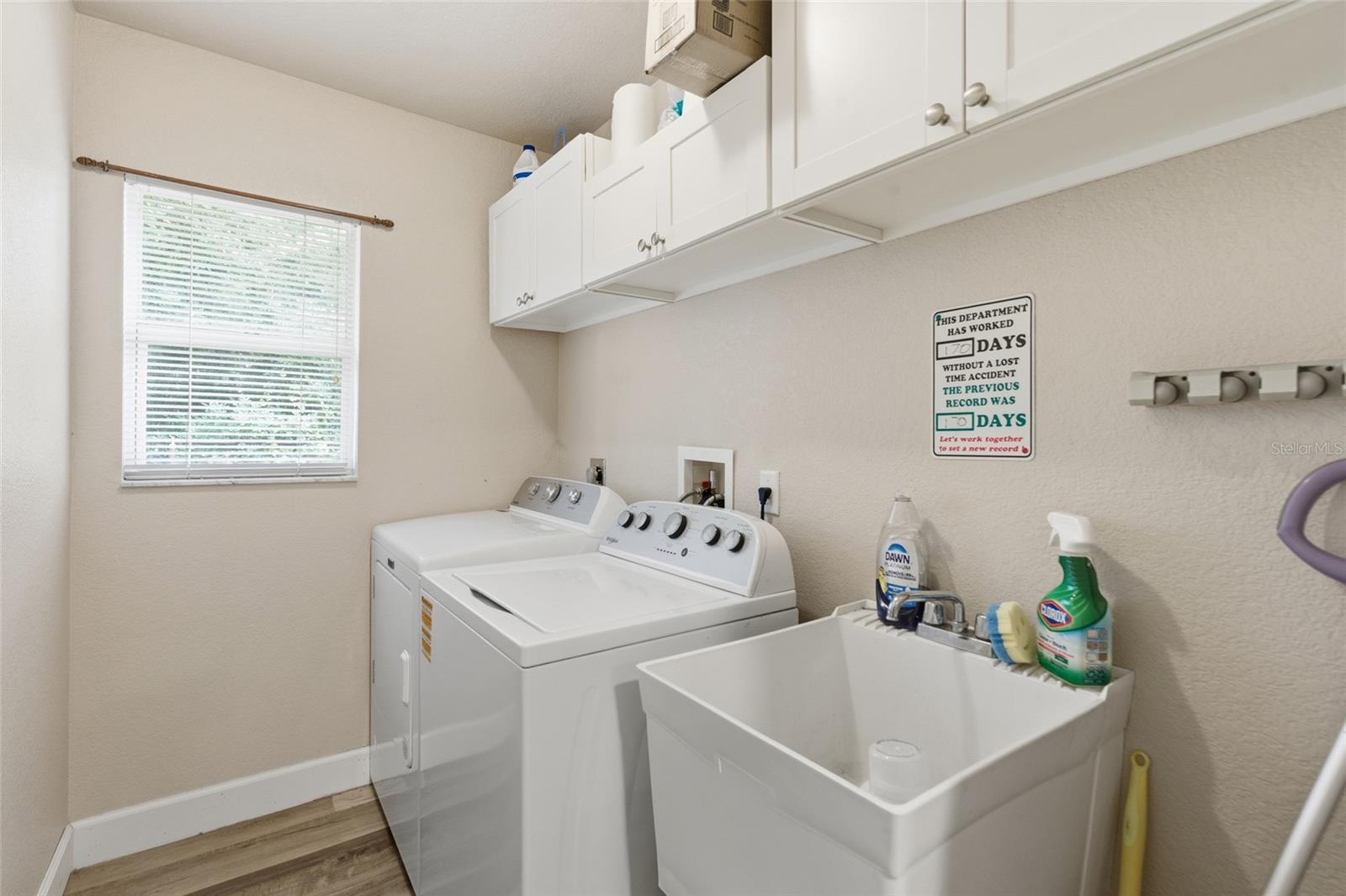 Image 36 of 62 For 4409 Kenoska Street