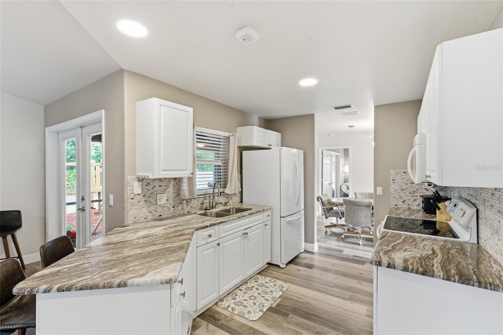 Image 9 of 62 For 4409 Kenoska Street