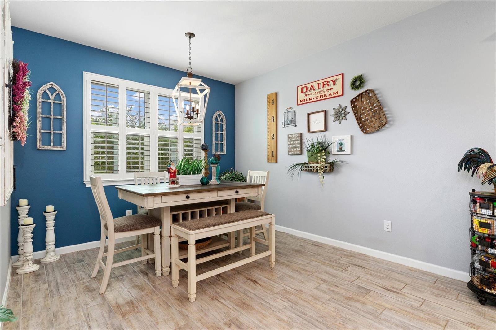 Image 18 of 90 For 11819 Sistine Lane