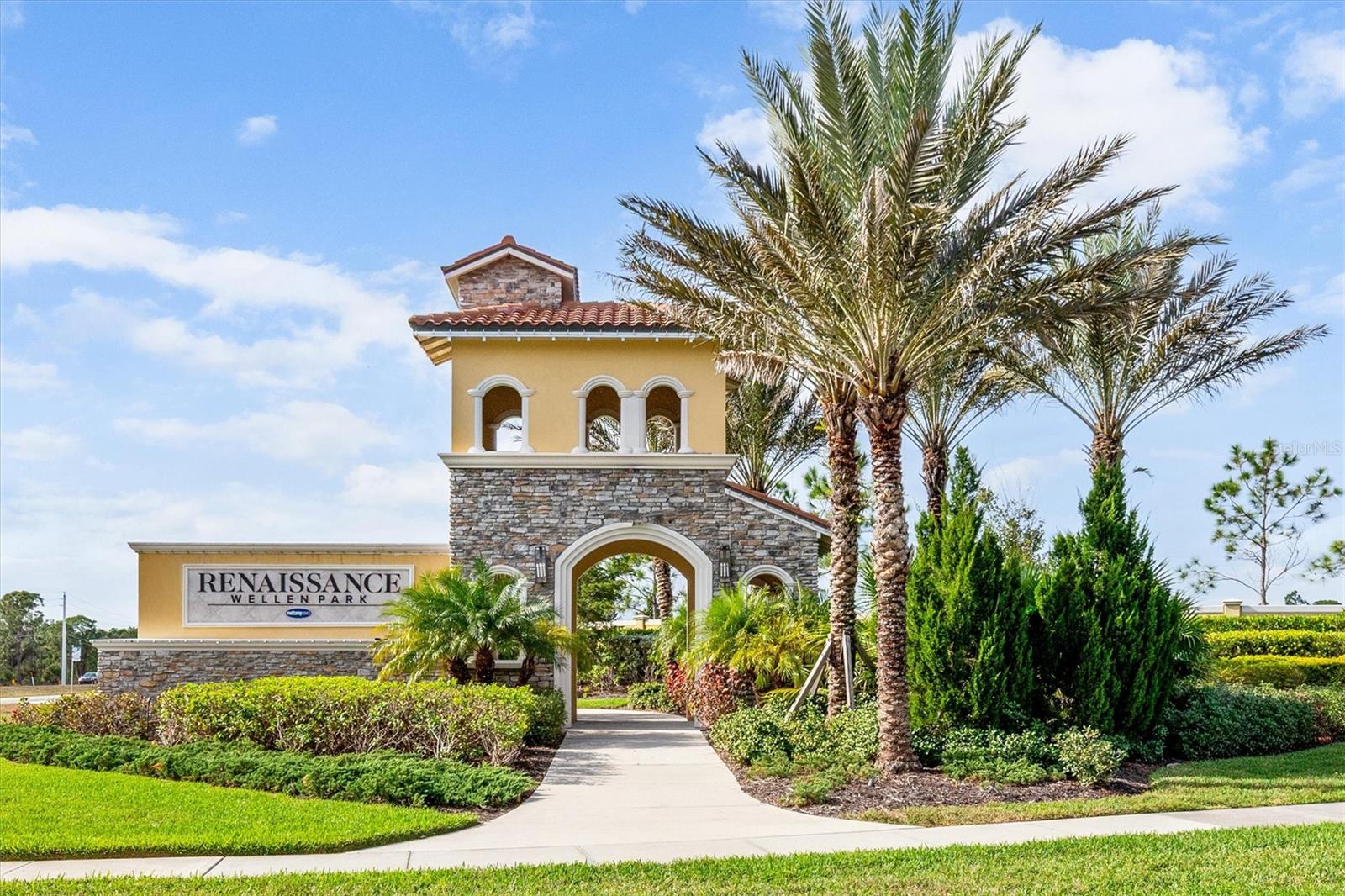 Image 43 of 90 For 11819 Sistine Lane