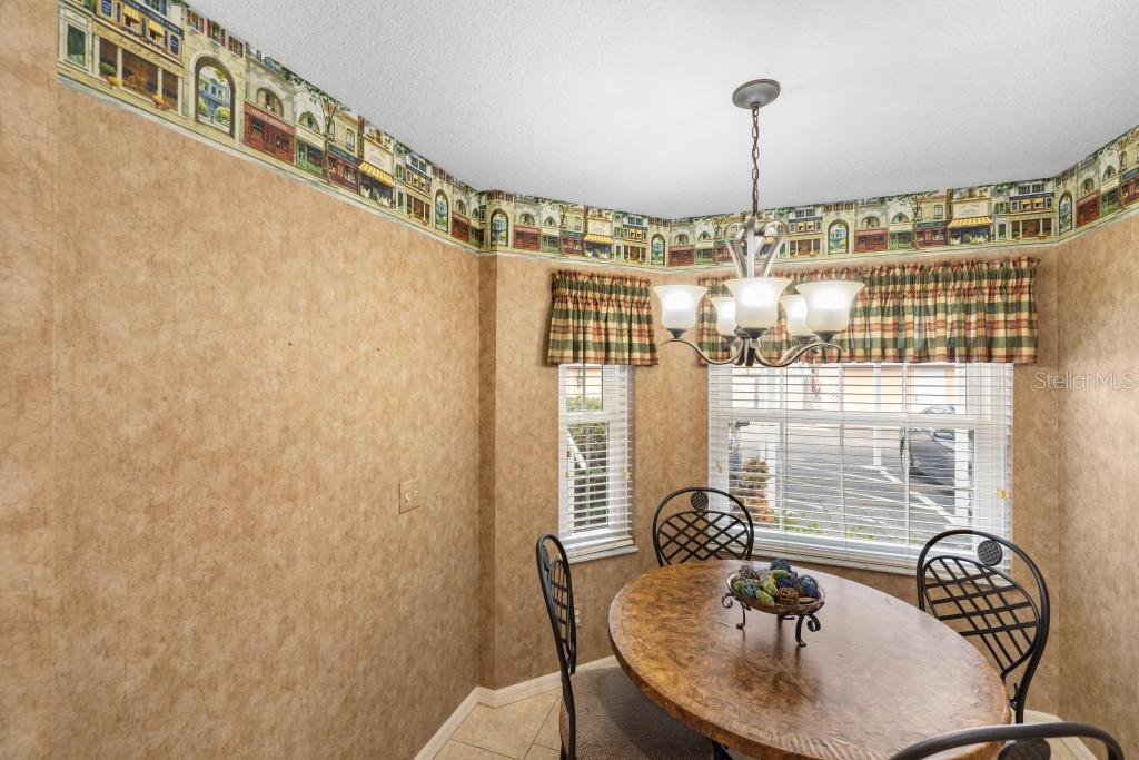 Image 18 of 46 For 19310 Water Oak Drive 103