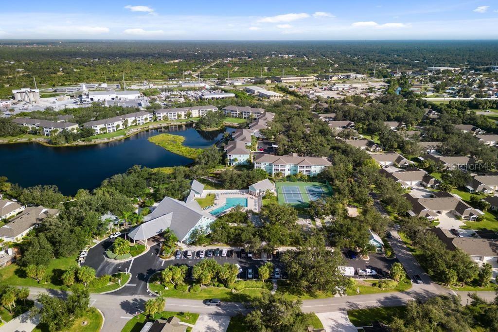 Image 36 of 46 For 19310 Water Oak Drive 103