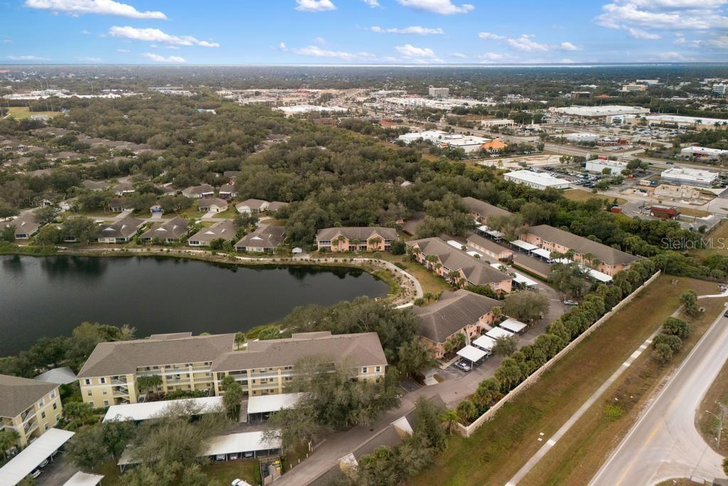 Image 6 of 46 For 19310 Water Oak Drive 103