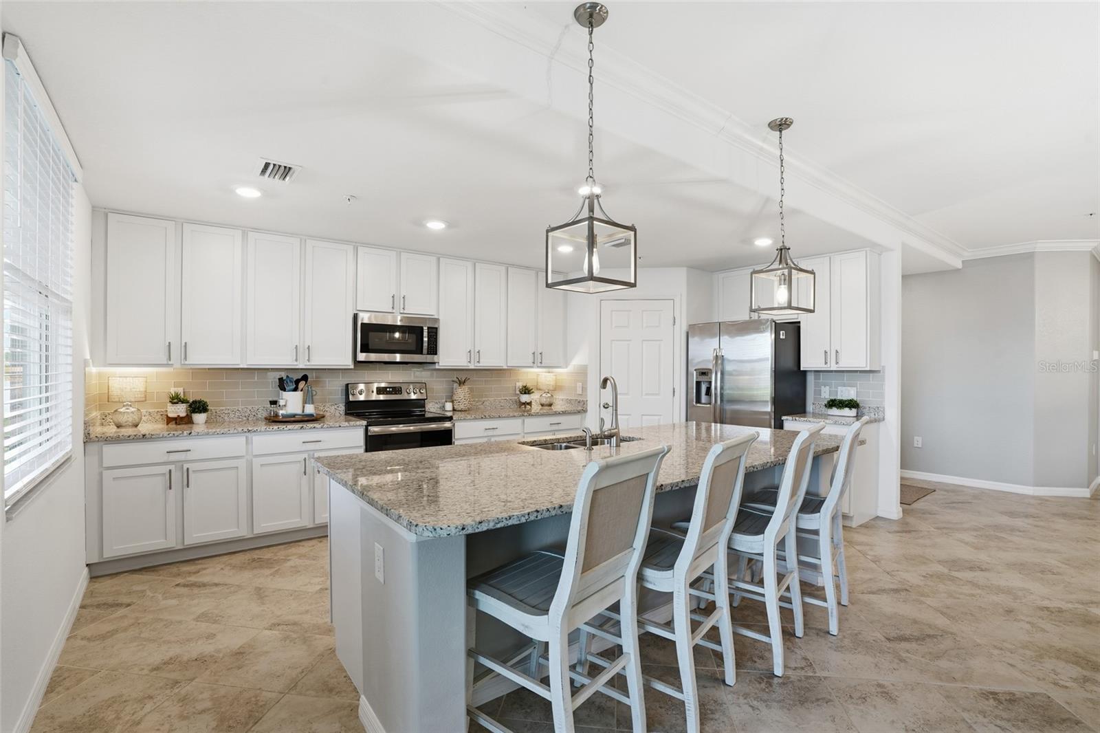 Image 8 of 60 For 14033 Black Beauty Drive 512