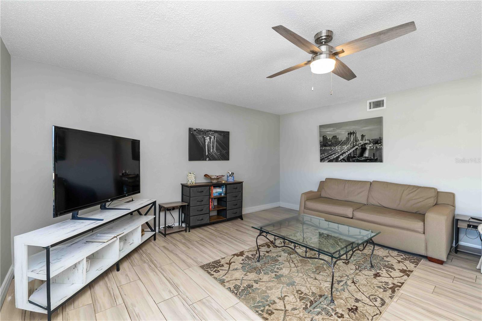 Image 5 of 32 For 5412 Swift Road 39