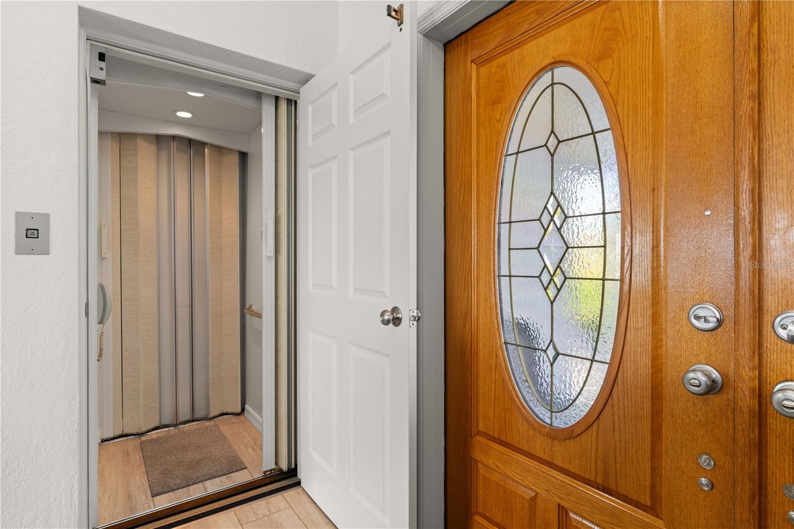 Image 19 of 75 For 24377 Treasure Island Boulevard