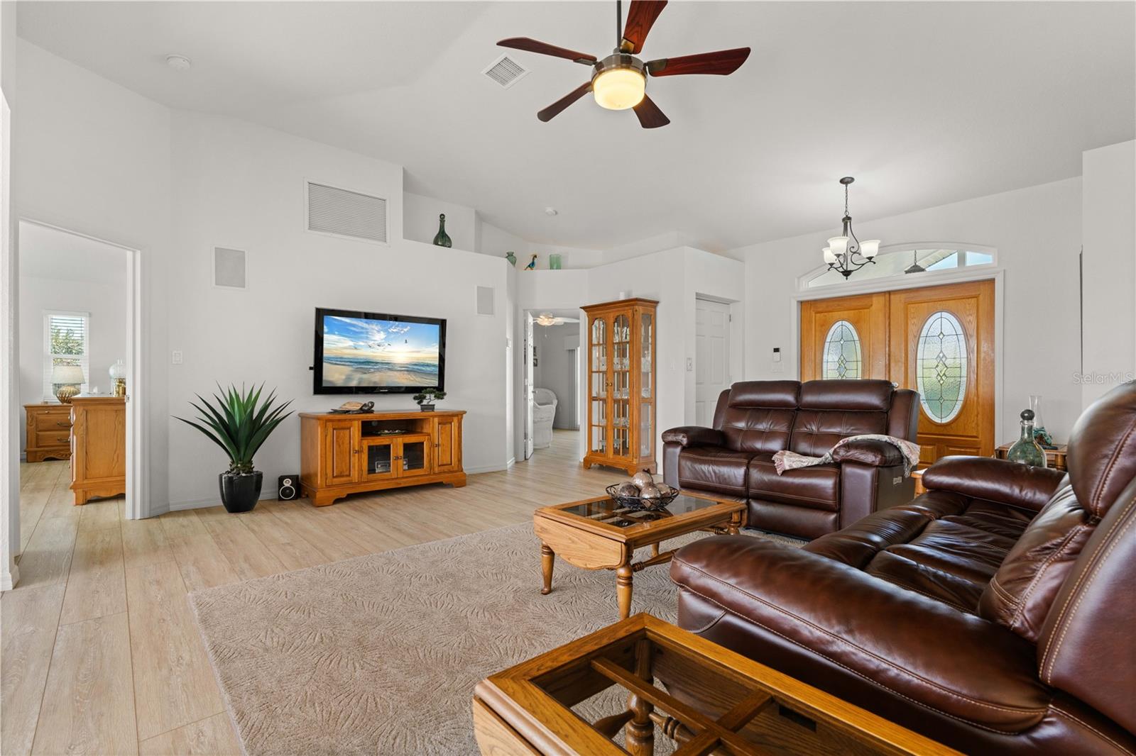 Image 23 of 75 For 24377 Treasure Island Boulevard