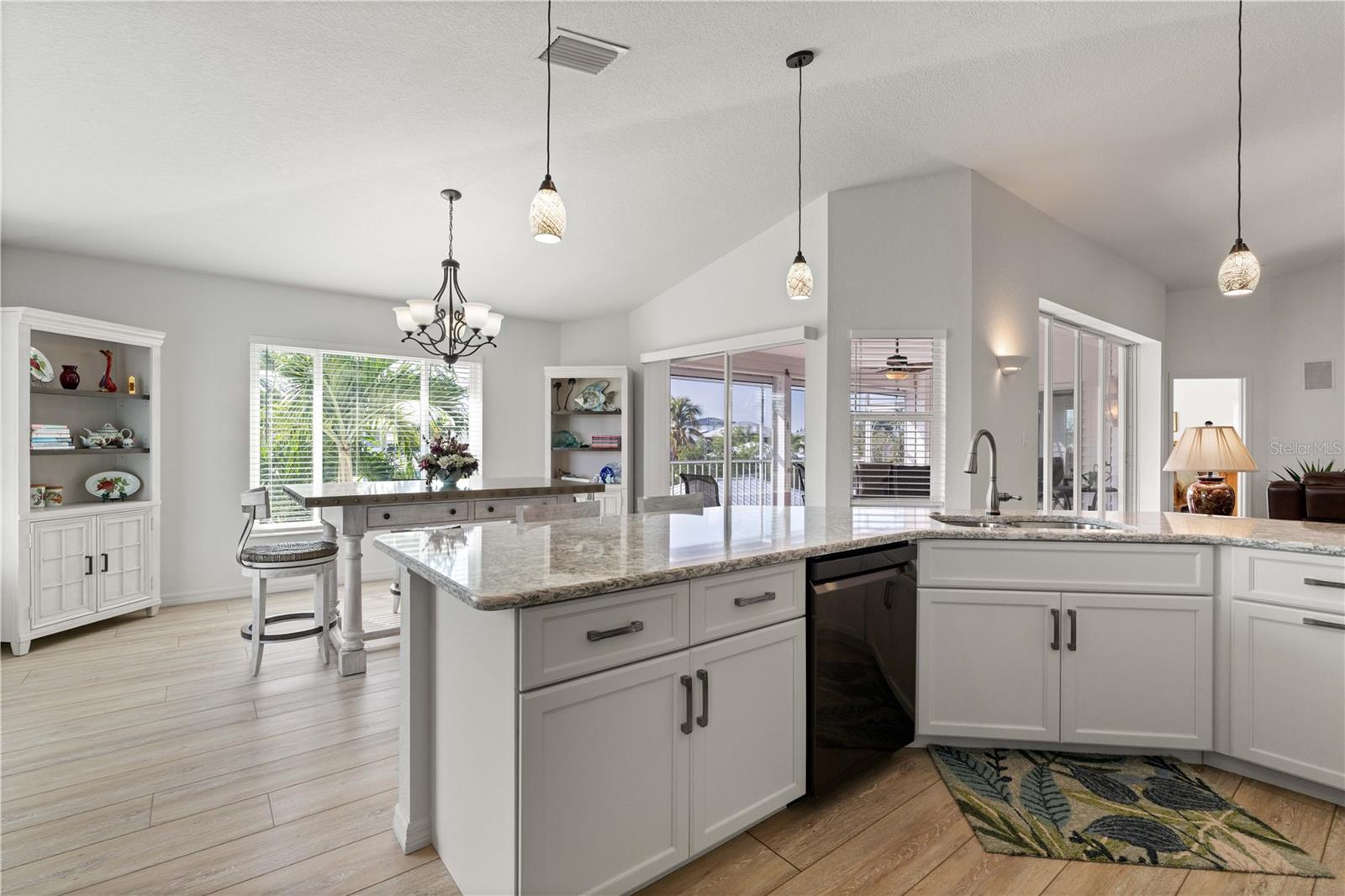 Image 28 of 75 For 24377 Treasure Island Boulevard