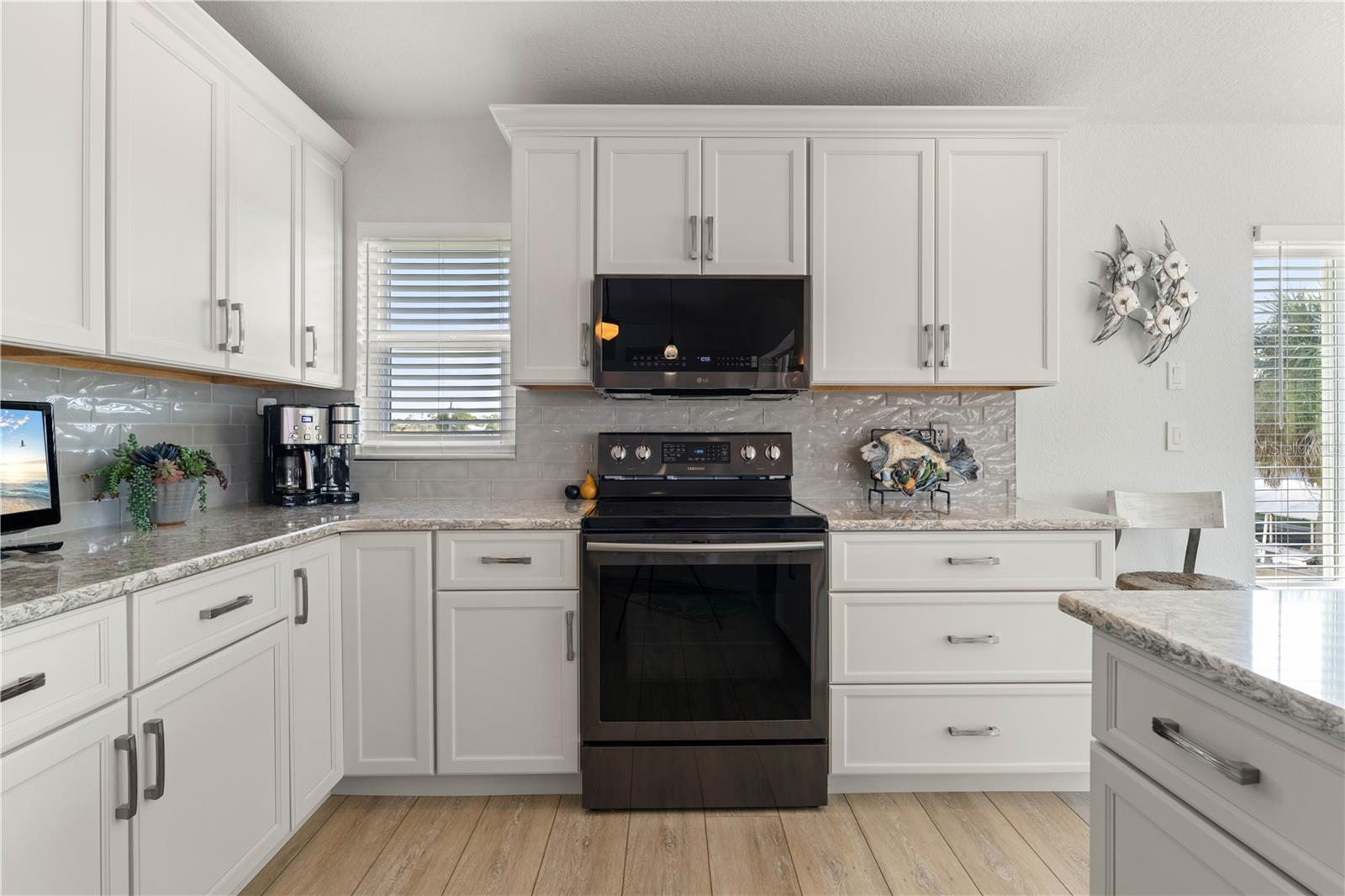 Image 29 of 75 For 24377 Treasure Island Boulevard