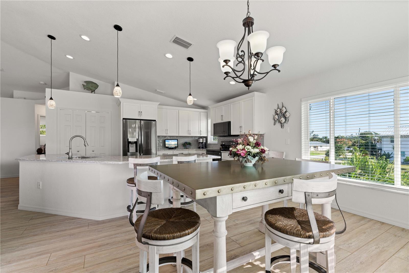 Image 31 of 75 For 24377 Treasure Island Boulevard