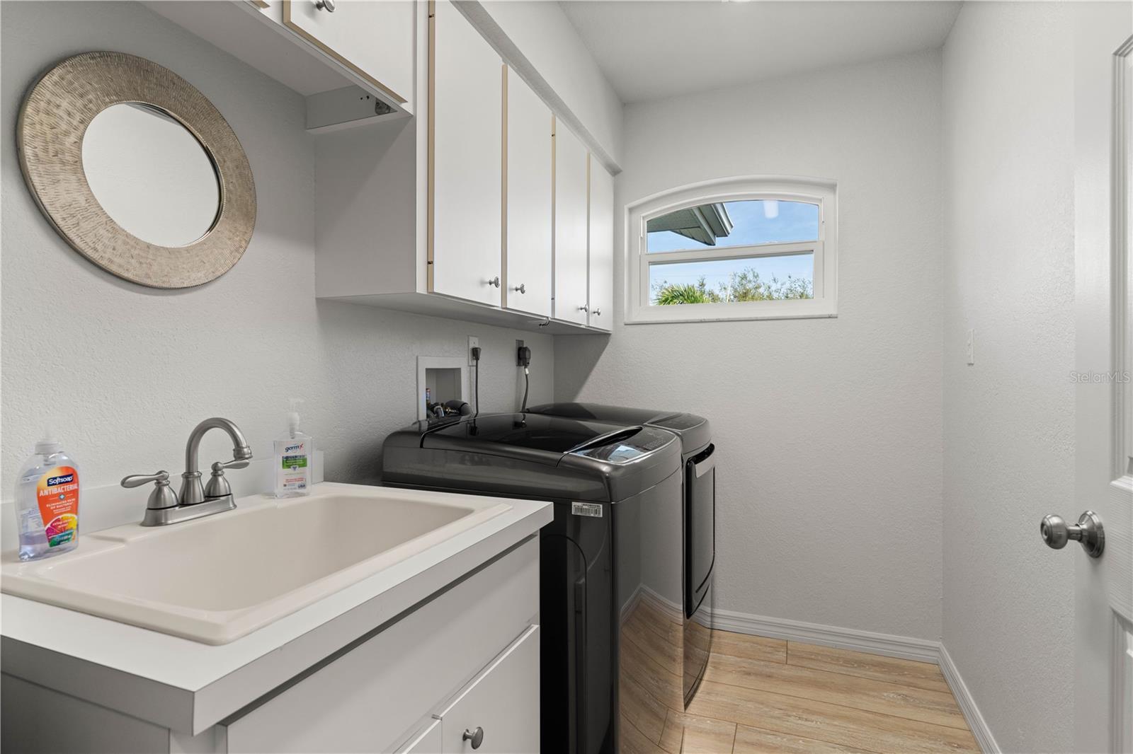 Image 48 of 75 For 24377 Treasure Island Boulevard