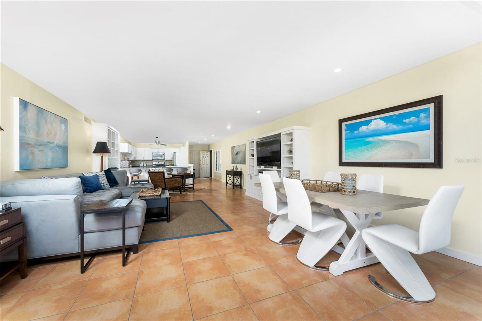 Image 11 of 79 For 3230 South Shore Drive 33b